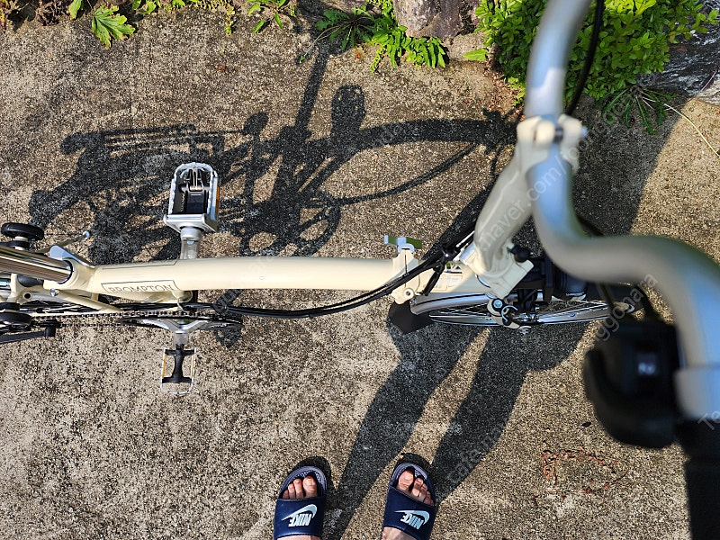 2025 브론톤 클래식 에디션 C라인 M6R 팔 말 화이트 팔아요~--3