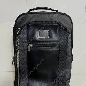 투미(TUMI) 알파 브라보 데이비스 백팩 팝니다.