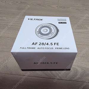 빌트록스 28mm F4.5 viltrox 28mm f4.5 팬케이크 렌즈 팝니다.