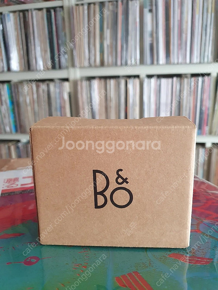 뱅앤올룹슨 B&O A8 블랙 이어폰 팝니다.--0