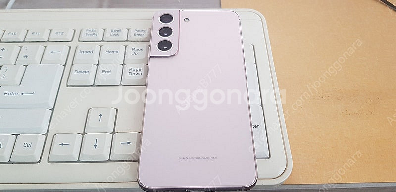 (개인)SKT S22 256g 레드 단품 약잔상 팝니다--0