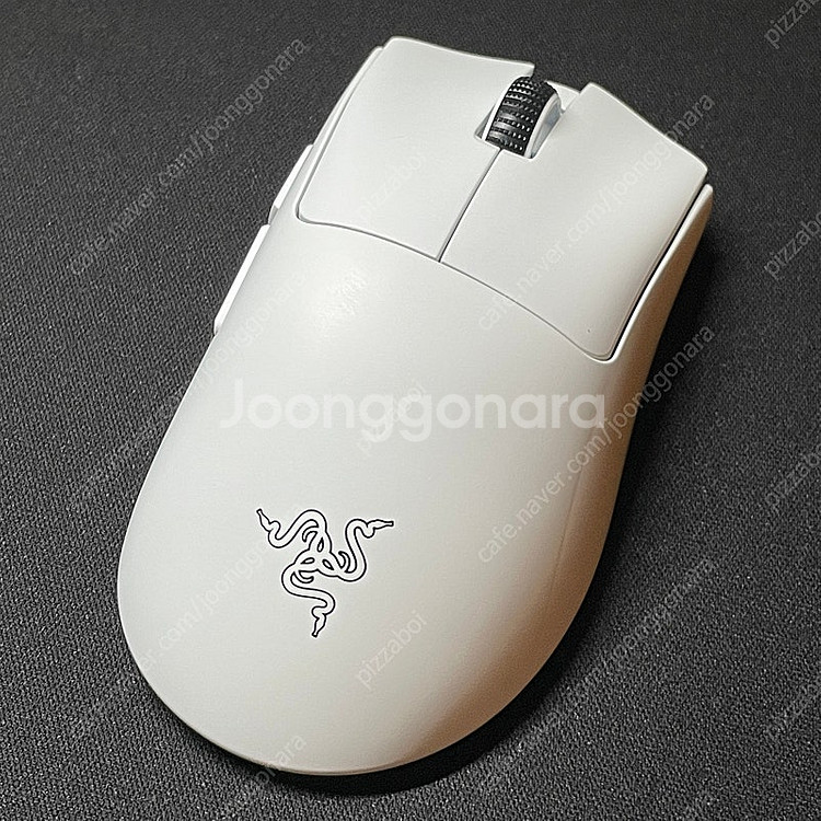 레이저 데스에더 v4 pro 데브사 화이트 판매합니다--2
