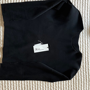 미 플리츠플리지 블랙 기본 티