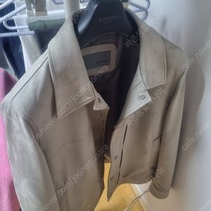 바쏘옴므 25 S/S 스웨이드 자켓 판매합니다. (새 제품 / 마지막 추가할인)