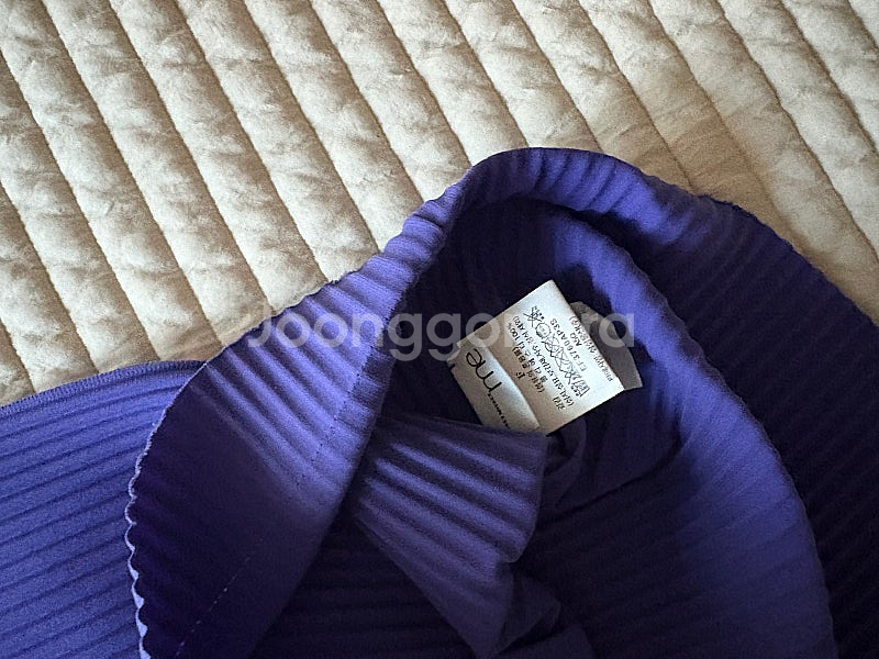 미 플리츠플리즈 반팔티--1