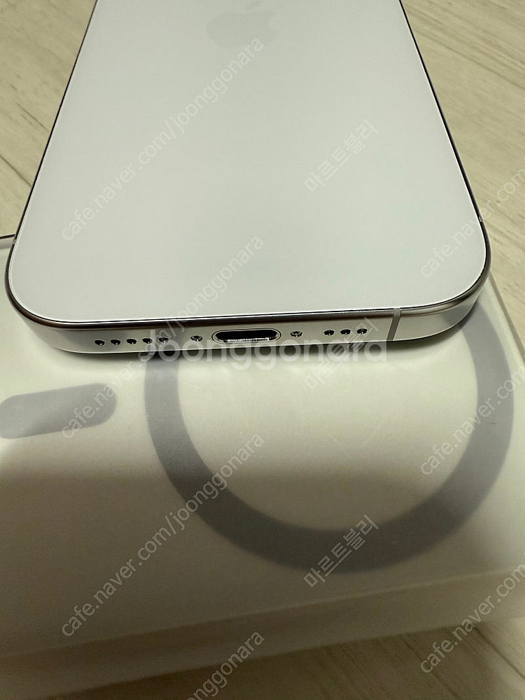 아이폰16 Pro 128GB 팝니다 (화이트)--3