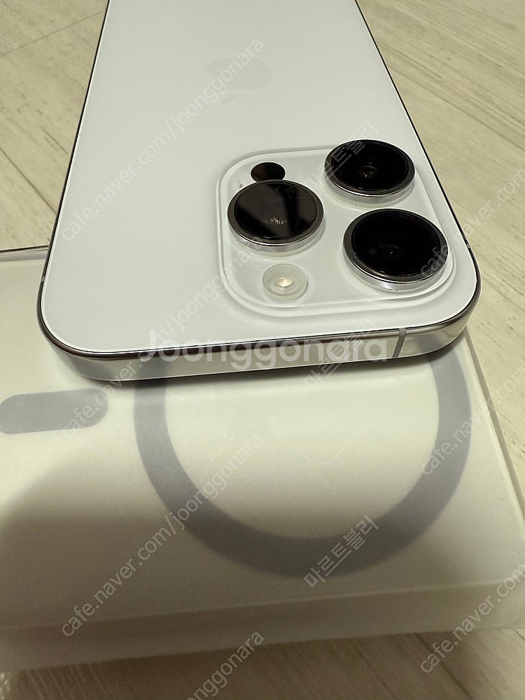 아이폰16 Pro 128GB 팝니다 (화이트)--4