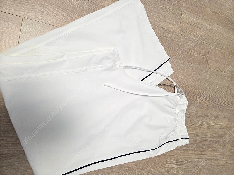 룰루레몬 코트 라이벌 와이드레그 트랙 팬츠 이미지
