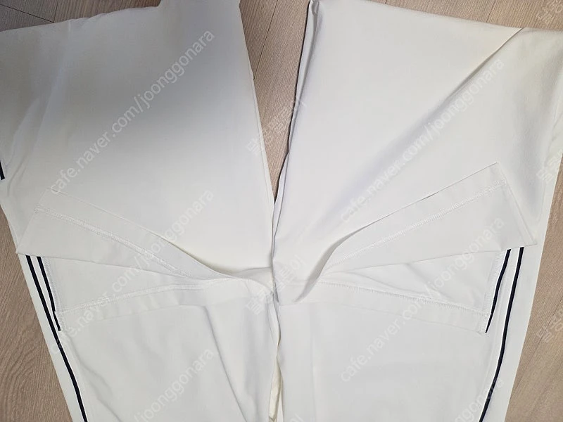 룰루레몬 코트 라이벌 와이드레그 트랙 팬츠 이미지