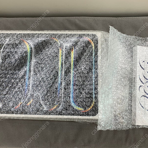 아이패드프로13 m4 256gb wi-fi 미개봉 새제품 팝니다. 애플펜슬프로 미개봉 새제품 팝니다.(연락처 수정)