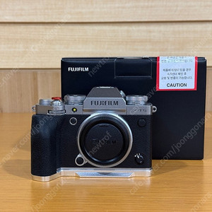후지필름 Fujifilm X-T5 실버, XF23mm, XF35mm 판매합니다.