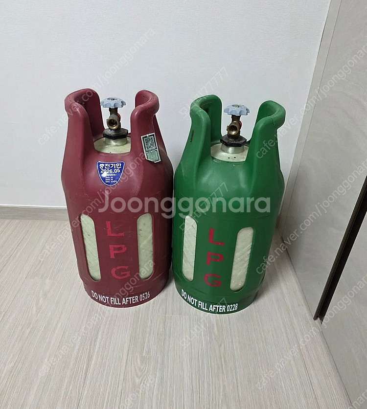 컴포지트 가스통 10kg 두개 일괄 판매 합니다.--0