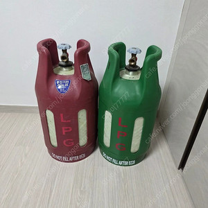 컴포지트 가스통 10kg 두개 일괄 판매 합니다.