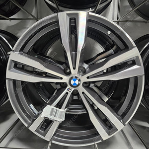 BMW X시리즈 21인치 휠 (X차량 모두 맞음) 싸게 새상품 팝니다.