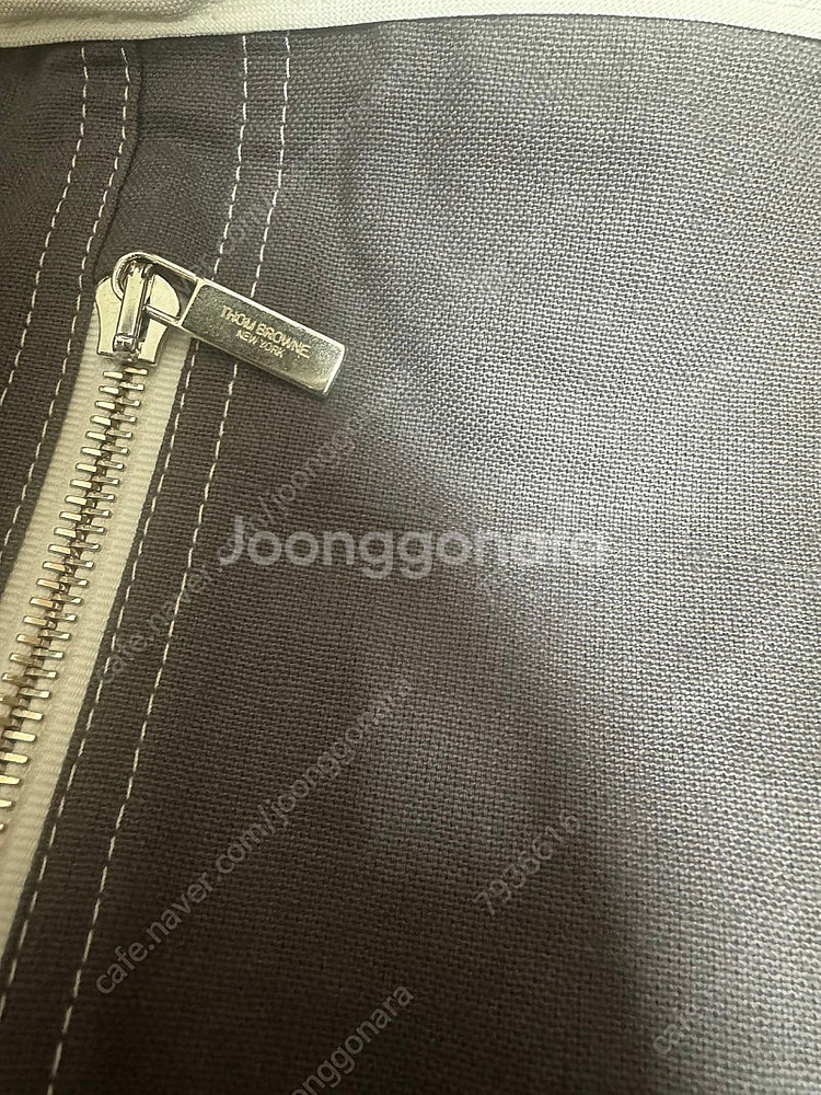 정품 톰브라운 수트케이스--1