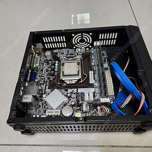 (반값택포) alu 400 itx 케이스 판매합니다. + 서비스 하자 있는 ecs h81h3-m4 메인보드, g3240 cpu, ddr3 4g(2gx2) 드림