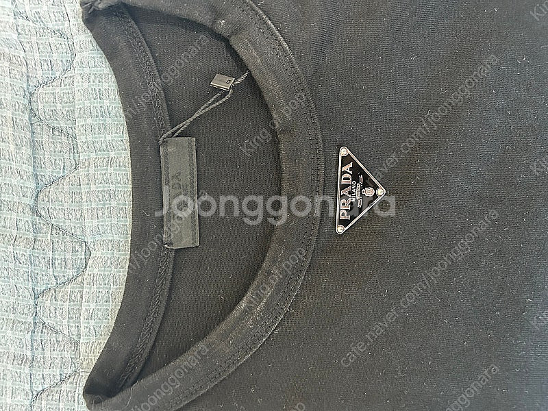 제로(구)모자이크/프라다 넥플레이트 트라이앵글 반팔/L--2