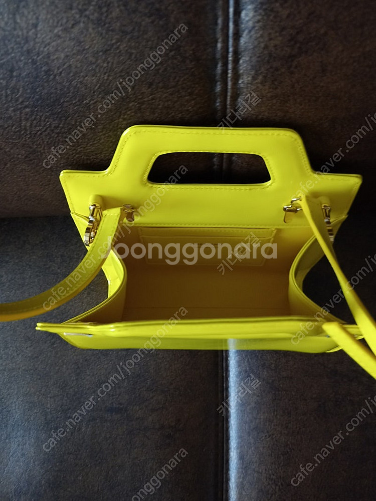 페라가모 완다 미니백--1