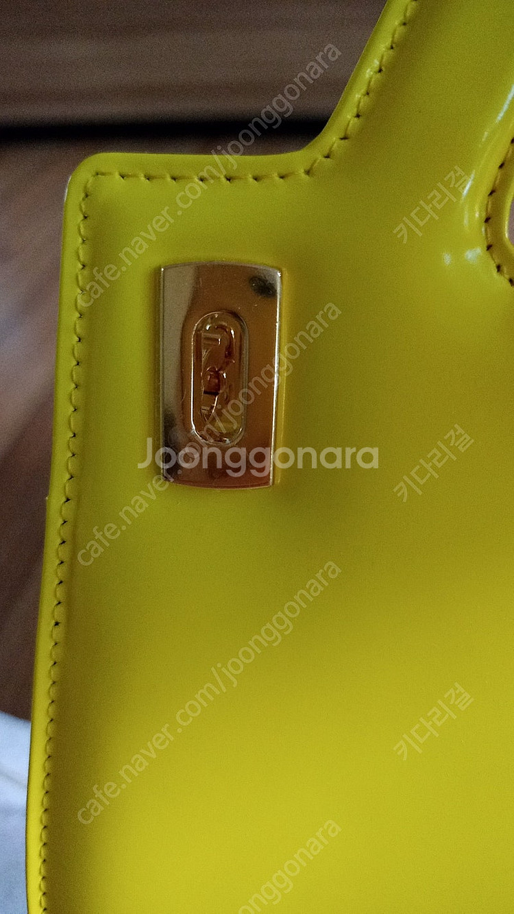 페라가모 완다 미니백--2