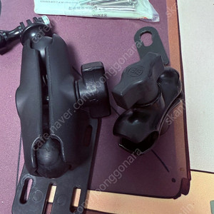 램망운트 부품 아프릴리아rsv4 케노피 팝니다