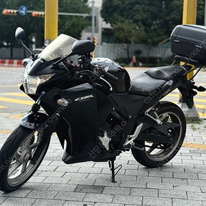 [서울동대문]관리잘된 cbr250 블랙 판매합니다( 탑박스42l, 3.8만)