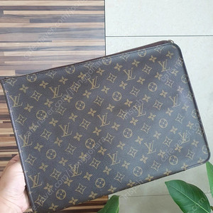 정품 루이비통 모노그램 클러치(38사이즈)