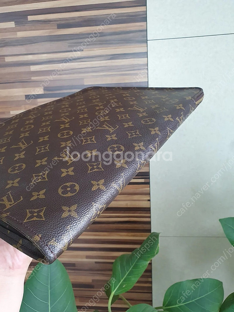 정품 루이비통 모노그램 클러치(38사이즈)--3