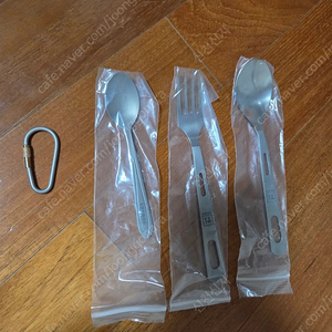 튜맨 티타늄 수저 포크 티스푼 카라비너 케이스 새제품