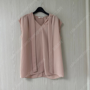 리스트 민소매 블라우스