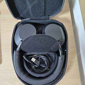 소니 wh-1000xm5 a+ 판매합니다.