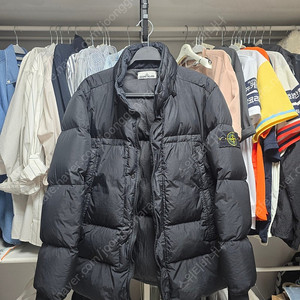 스톤아일랜드 크링클랩스 20fw 논후드숏패딩