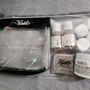 키엘 울트라훼이셜크림125ml, 미니10ml 4개, 키엘 칼렌듈라 토너 40ml 2개, 거울, 파우치 증정
