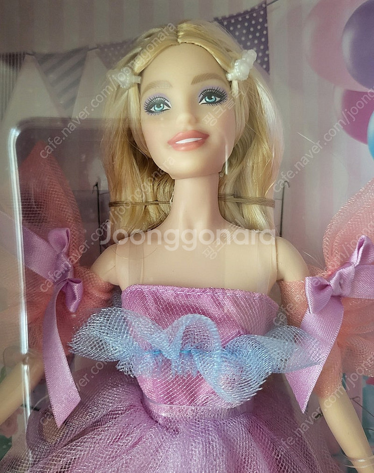 해피벌스데이 바비 인형 판매합니다.--1