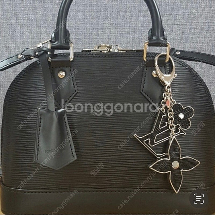 (정품)루이비통 플뢰르 에삐 백참 키링 (M65085)--3