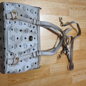 MCM 백 팝니다. MCM 가방