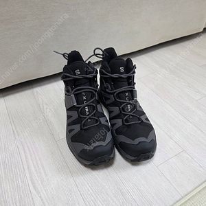 살로몬X울트라4 미드와이드 GTX 팝니다