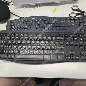 MX KEYS 중고팔아요. 기기단품 + USB