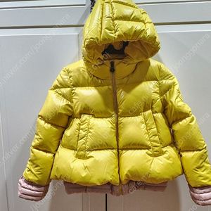 몽클레어 클라렛 숏패딩 10y