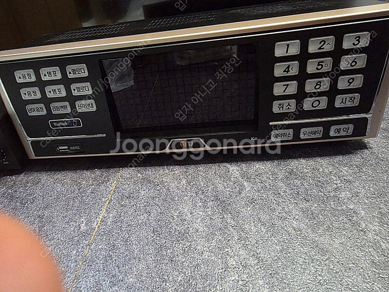 tj 노래방기기 42인치 모니터 포함 급처 판매합니다--3
