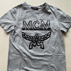 MCM 반팔 티셔츠 XS 반값택포