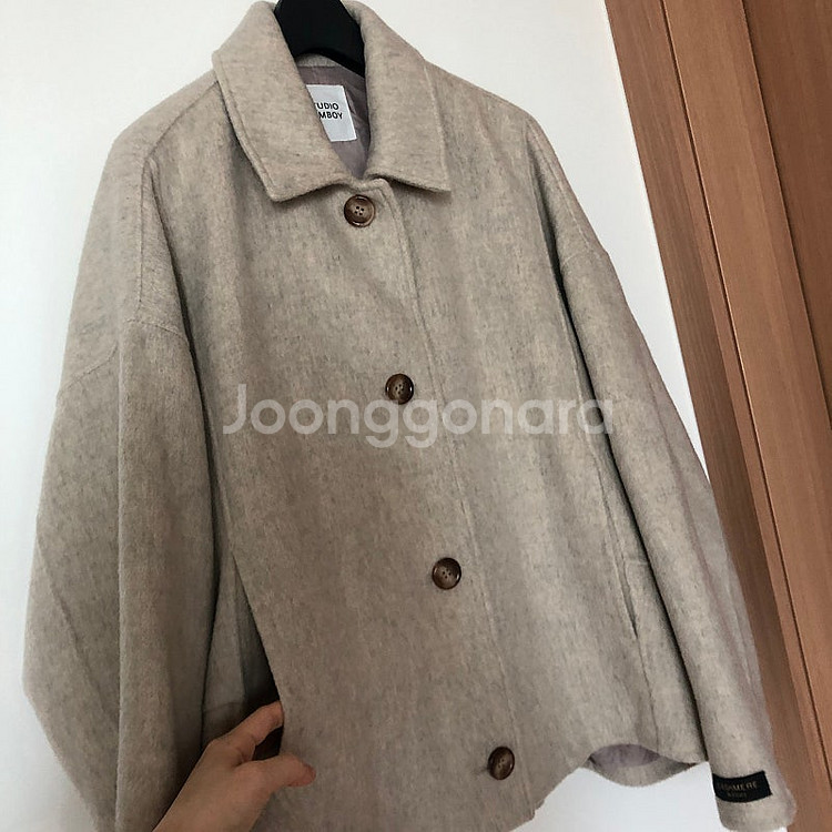 스튜디오톰보이 23년 캐시미어 벌룬 아방 숏코트 울자켓...--4