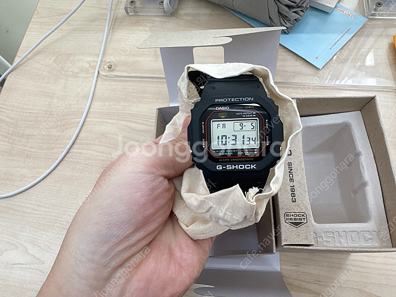 새상품 지샥 G-SHOCK DW-5000R-1ADR--2