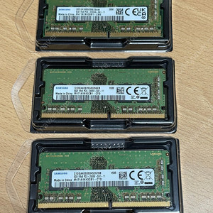 삼성 정품 DDR4 8GB 노트북용 램 3개 일괄 42000원(3200 1개, 2666 2개)