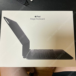애플 정품 ipad pro 11 m4 매직키보드 팝니다.