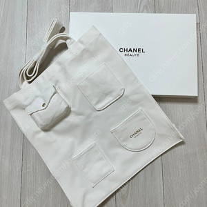 샤넬 뷰티 에코백 새상품 팝니다