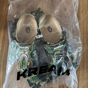 베이프 크록스 클로그 정품 265사이즈 새상품