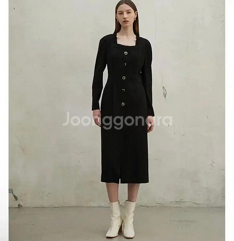 에고이스트 스퀘어넥 버튼 롱 원피스 66--0