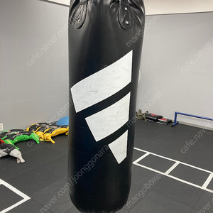 아디다스 샌드백 120x40cm 6개 판매합니다 [복싱 샌드백 / 헤비백 / 펀칭백]