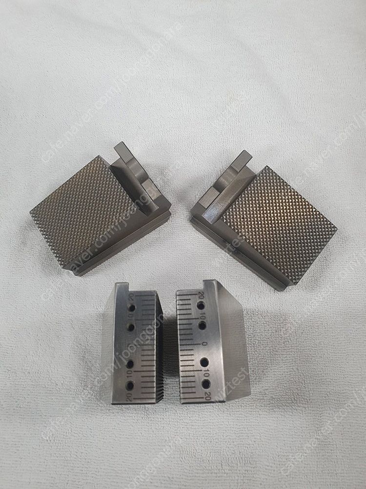 인장지그 인장시험기 지그 쪼우 인장그립 만능재료시험기 이미지