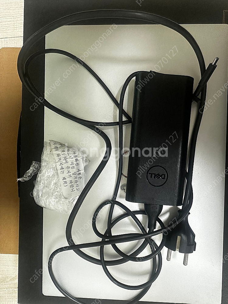 Dell XPS 15 9520 (i7 12700h, 3...--1